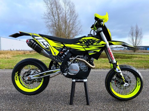 KTM 530 Exc-R Supermotard Supermoto A2 VTR Style