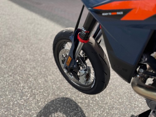 KTM 690 SMC R Supermoto A2 Supermotard NIEUW! BTW motor 2026 model