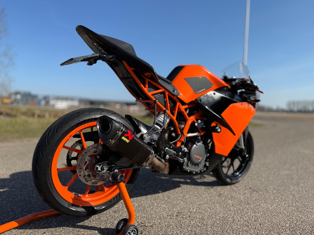 KTM Sport RC 390 A2 rijbewijs 2016 CARBON