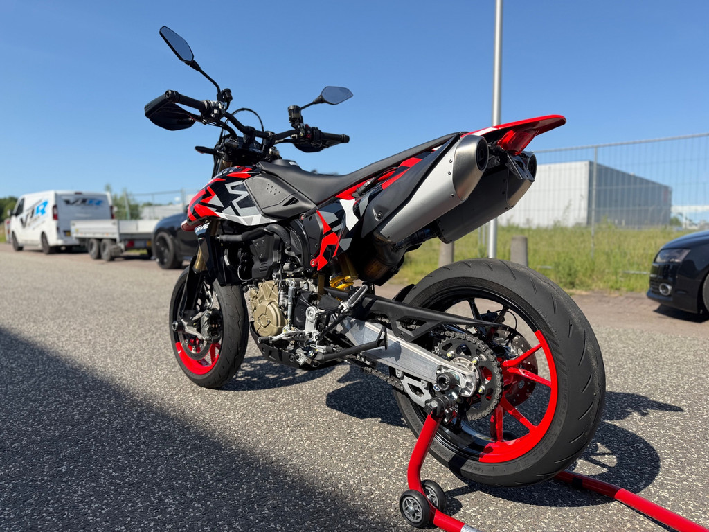 Ducati All-Road Hypermotard 698 Mono RVE Supermoto no KTM 690 smc