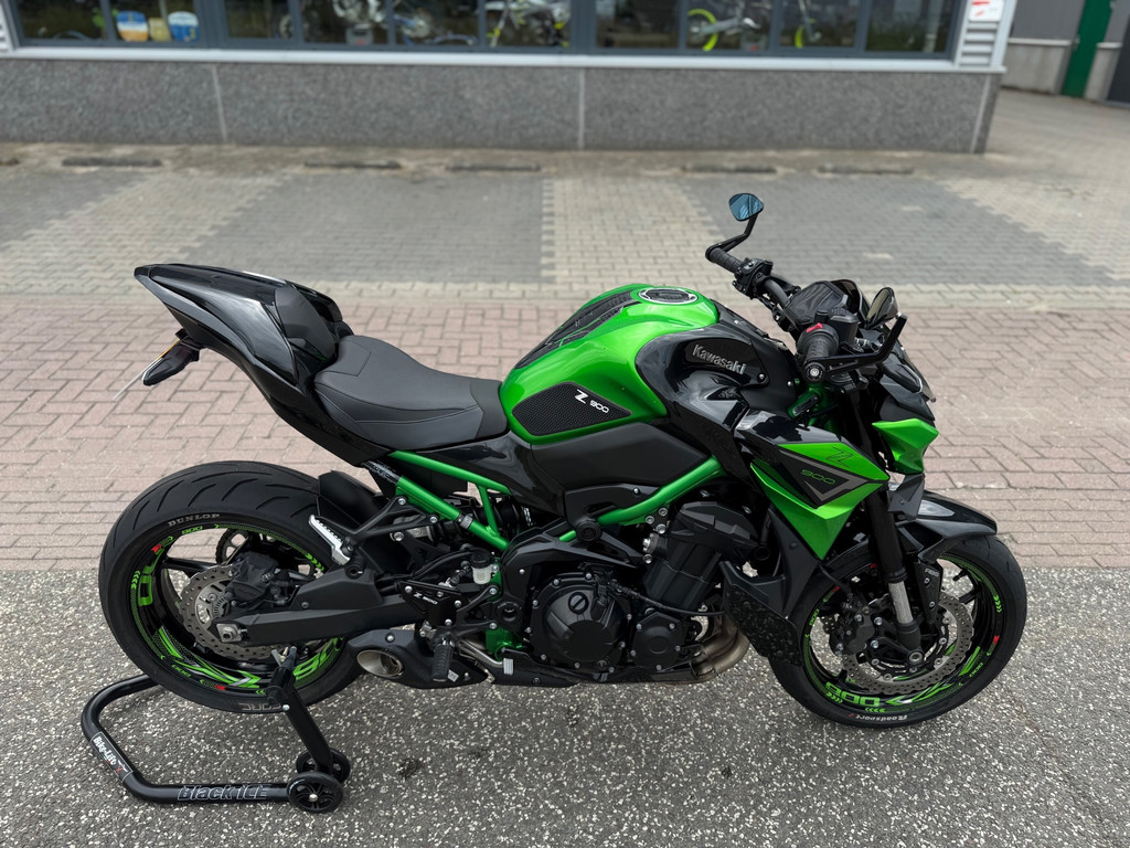 Kawasaki Z900 naked Quick shifter Side wings enz