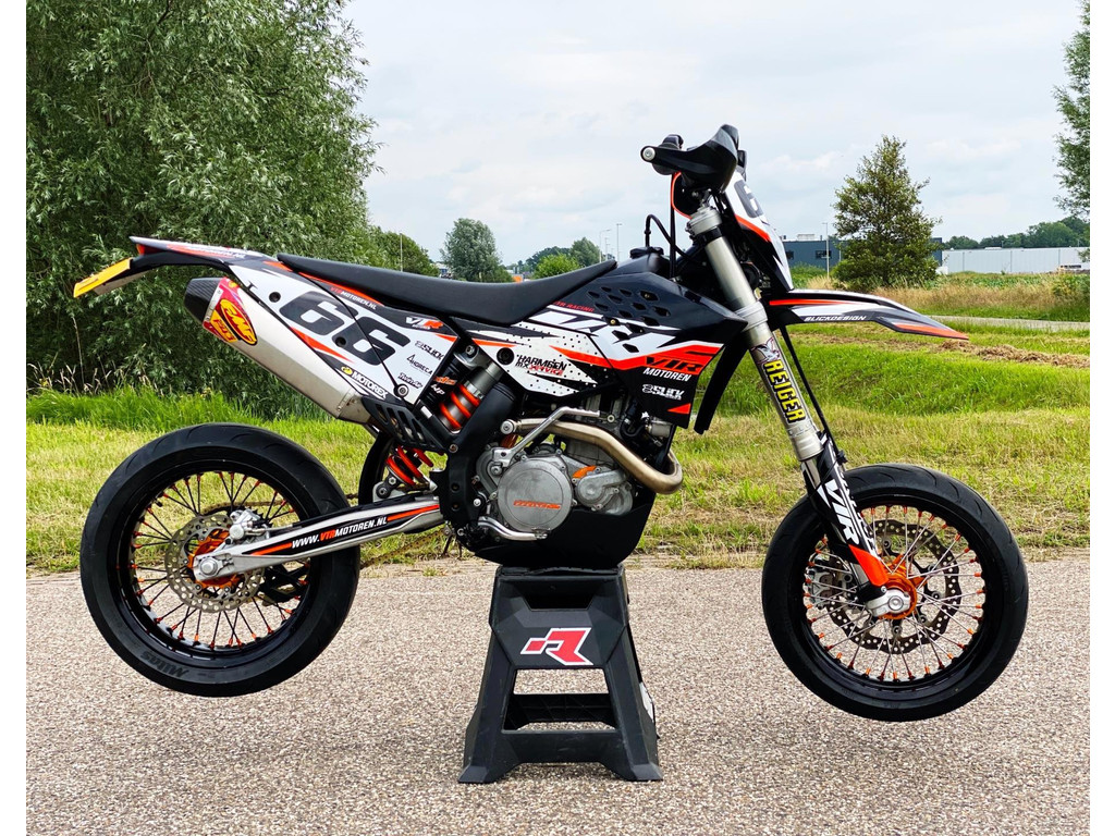KTM Supermotard 450/530 EXC-R Supermoto 2011 A2